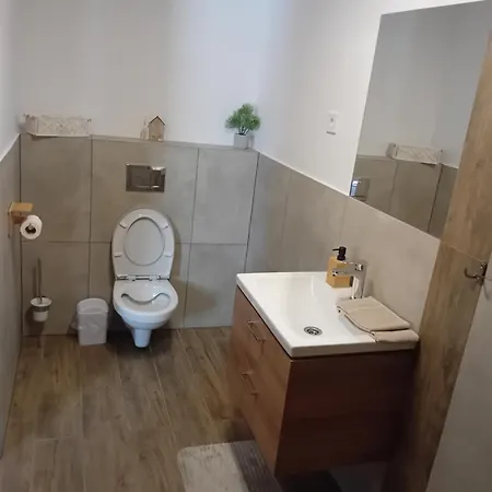 Fazekas Vendeghaz Es