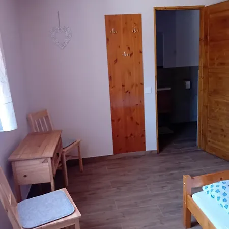 Pensionat Fazekas Vendeghaz Es *