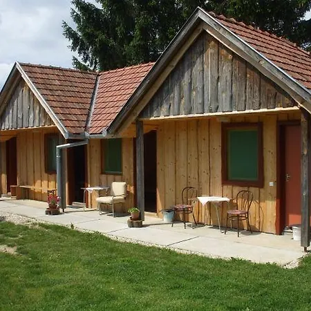 Guest house Fazekas Vendeghaz Es Kemping *