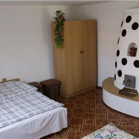 Guest house Fazekas Vendeghaz Es Kemping Oriszentpeter